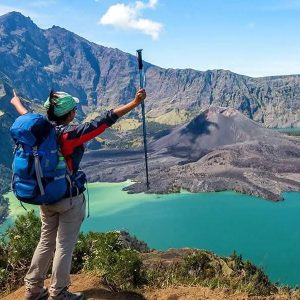 Hiking Mount Rinjani Senaru Crater Rim and Lake 3D/2N